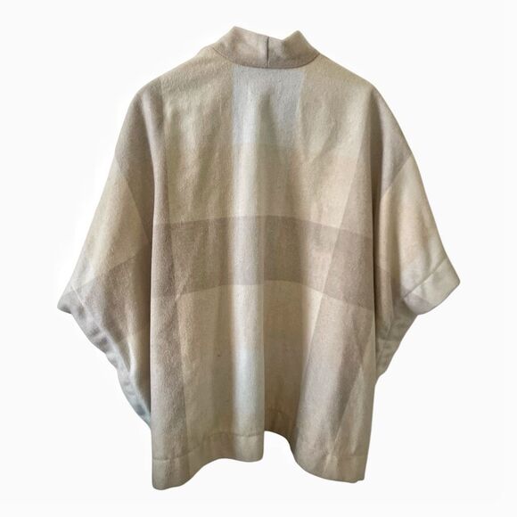 Universal Threads Tan Poncho Shrug Size OSFM - Picture 4 of 5